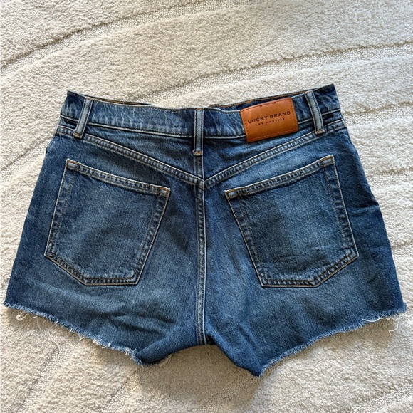 Lucky Brand Dark Wash Denim Women's Shorts - Picture 2 of 3